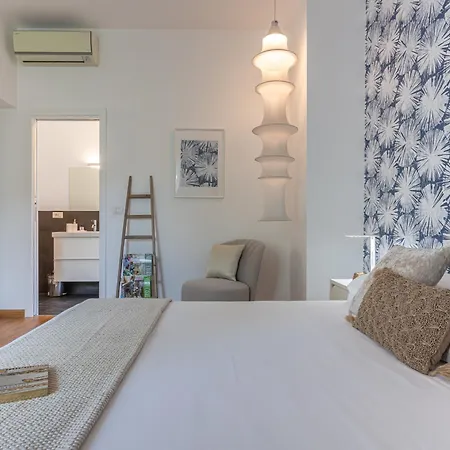 Minerva - Elegant New Classic Close To Vatican Rome