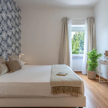 Minerva - Elegant New Classic Close To Vatican *